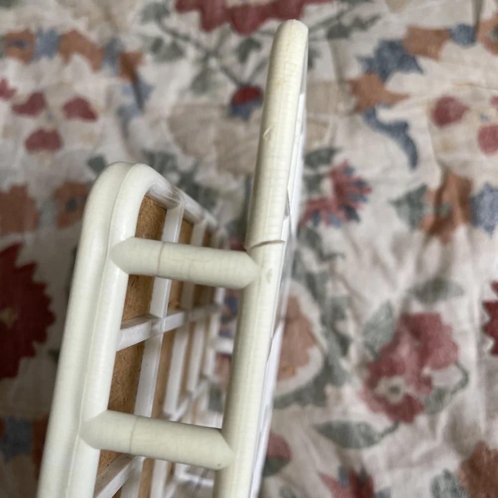 VTG Yaffa Catch-All Mini Office Organizer White Wall Stand Mail Pin Cork Board